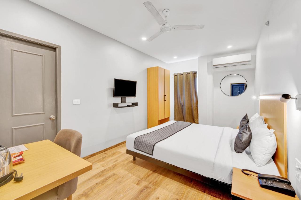 Upar Hotels Uthandi, Ecr 첸나이 외부 사진
